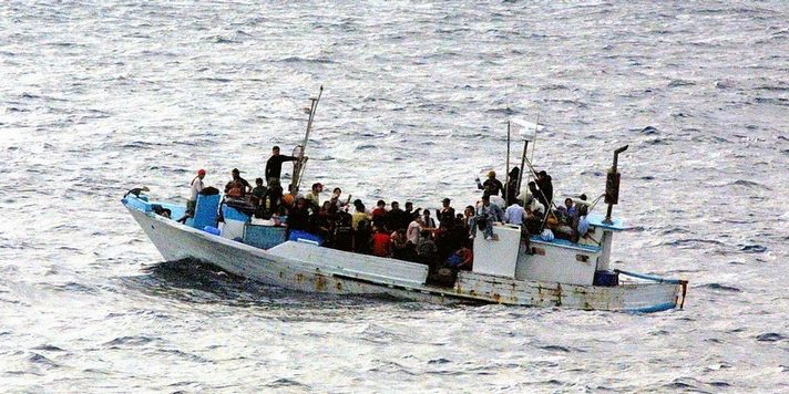 Flüchtlingsboot_800
