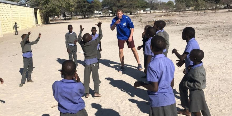 Ballspielen-scaled-thegem-blog-default